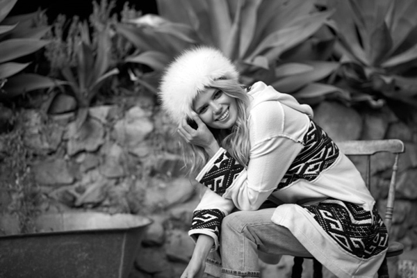 Free People 最新广告硬照