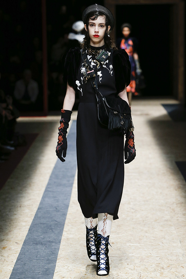 Prada 秋冬成衣 | 情迷复古中性风