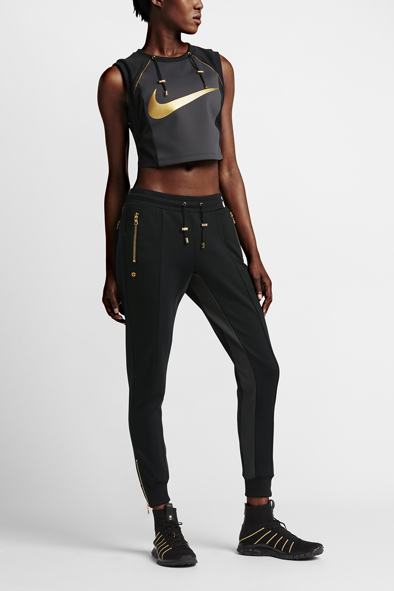 Nike 联名